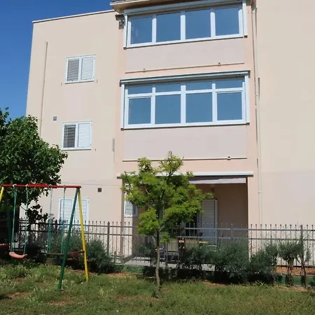 Apartment Ela