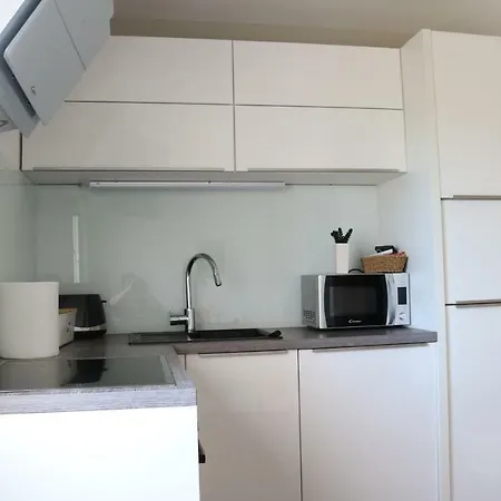 Ela Lägenhet